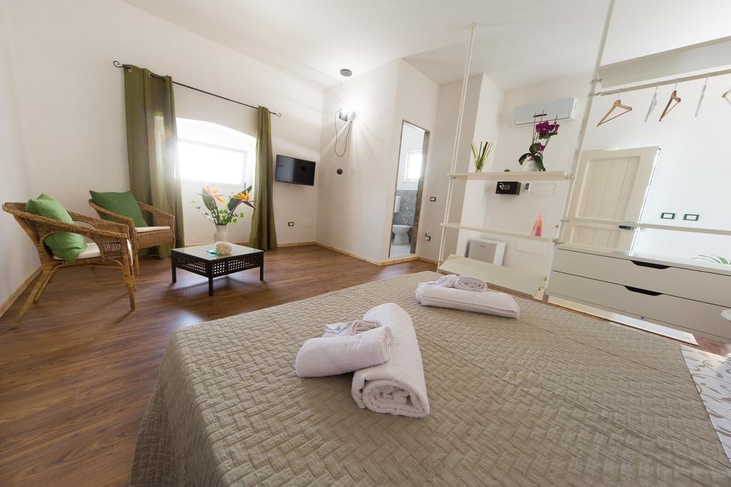 Bed and Breakfast Giardino Nascosto Тавьяно Номер фото