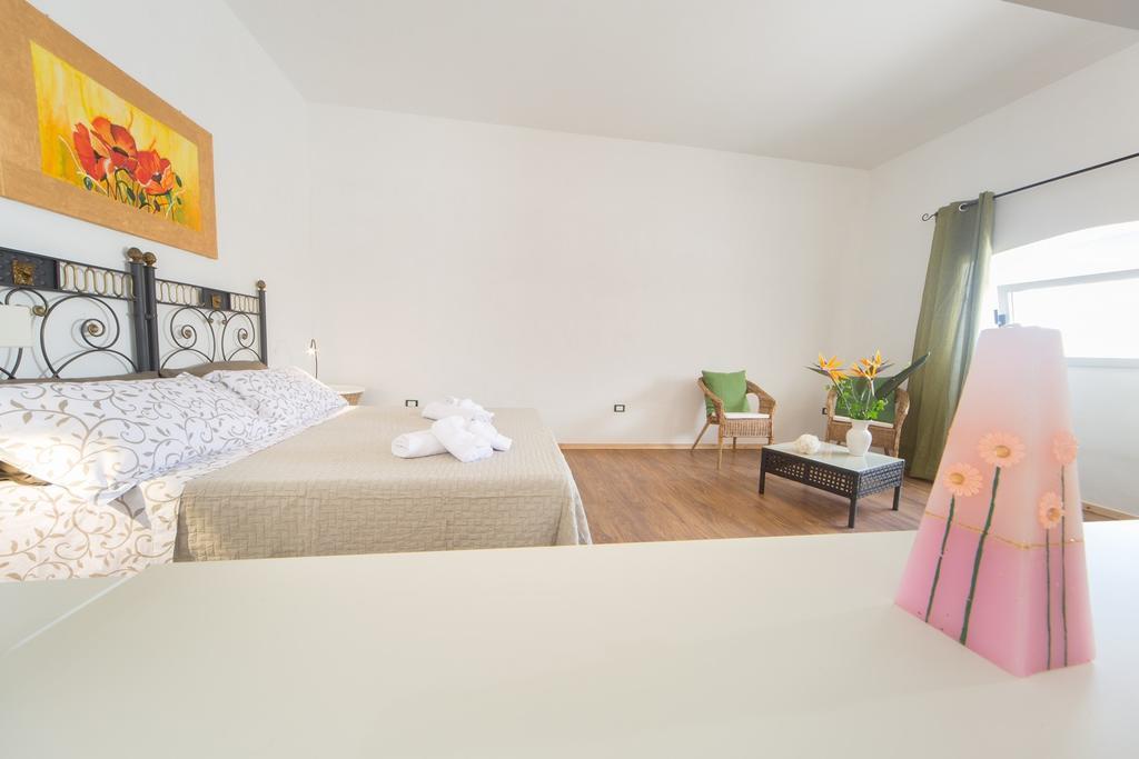 Bed and Breakfast Giardino Nascosto Тавьяно Номер фото