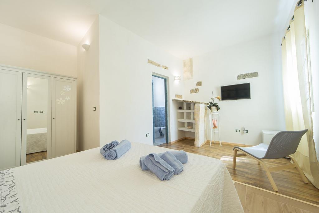 Bed and Breakfast Giardino Nascosto Тавьяно Номер фото